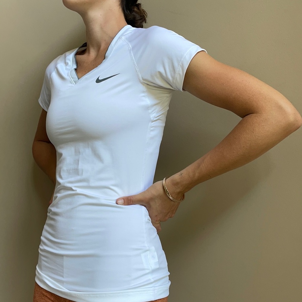 NIKE DRI FIT WHITE GOLF T